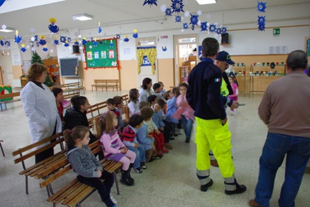 Corso di evacuazione Scuola Materna Acquarica Protezione Civile "LA FONTANA"