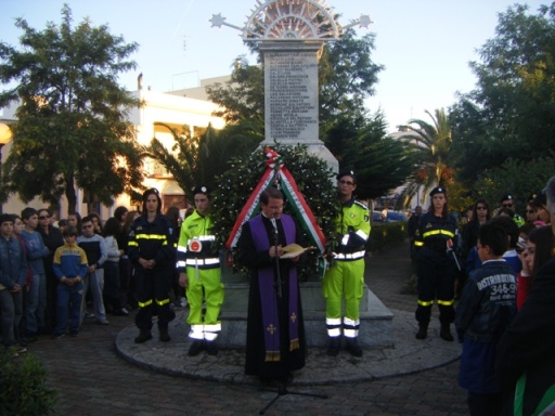 COMMEMORAZIONE AI CADUTI 2008--.jpg