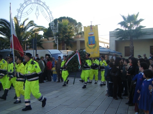 COMMEMORAZIONE AI CADUTI 2008-.jpg