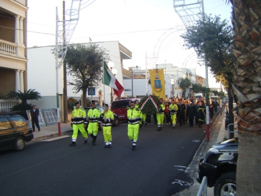 COMMEMORAZIONE AI CADUTI 2008.jpg